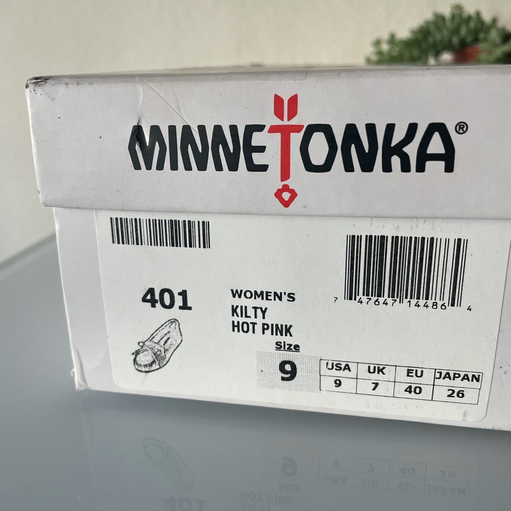 MINNETONKA “Kilty” Moccasins - Hot Pink - Picture 15 of 15